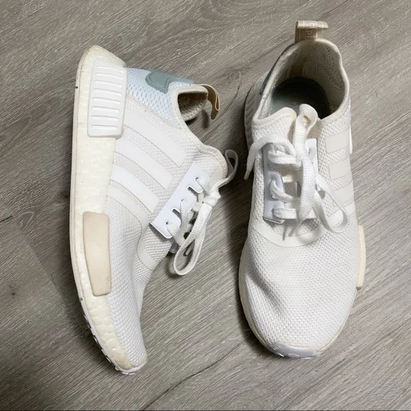 adidas gazelle silver green womens adidas Originals WMNS Nmd R1 Runner Primeknit "Tactile Green" | CG3601